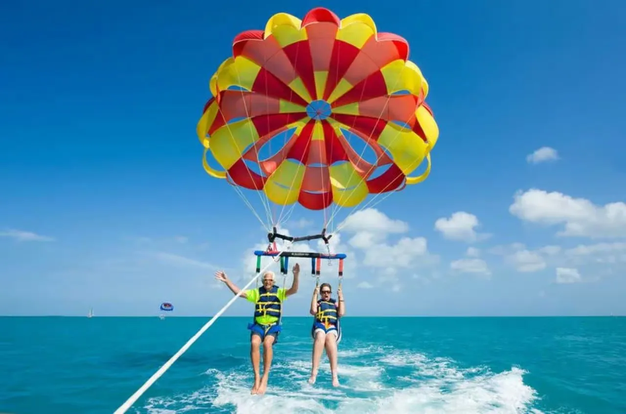 From El Gouna : Glass Boat and Parasailing Trip with Snorkeling