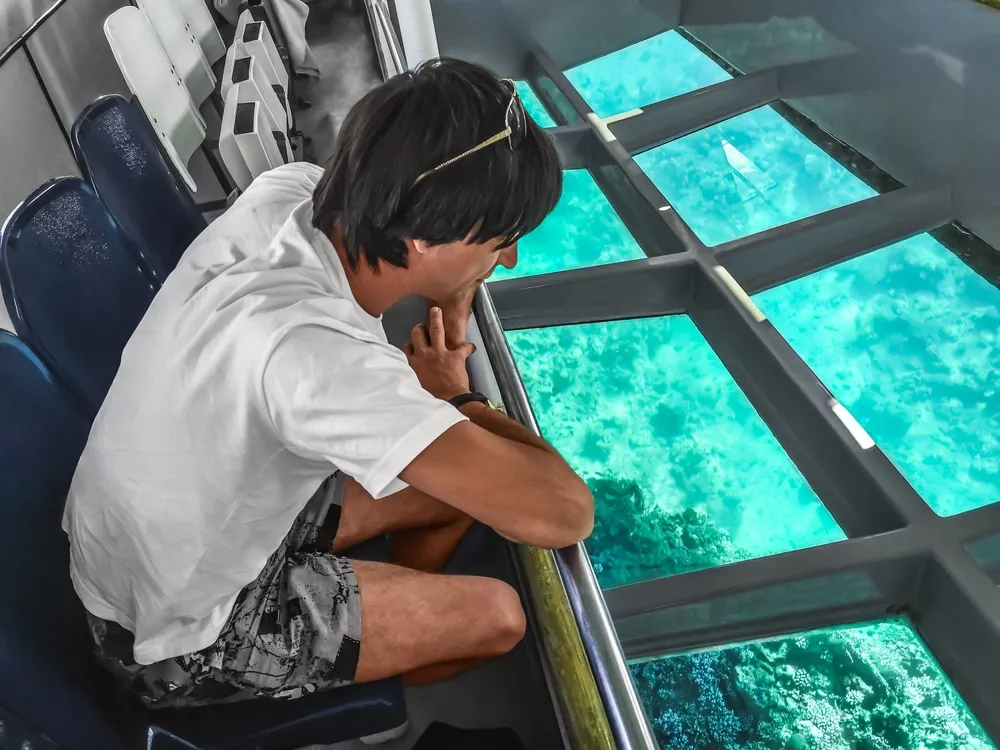 Semi Submarine and Hurghada City Tour with Transfer