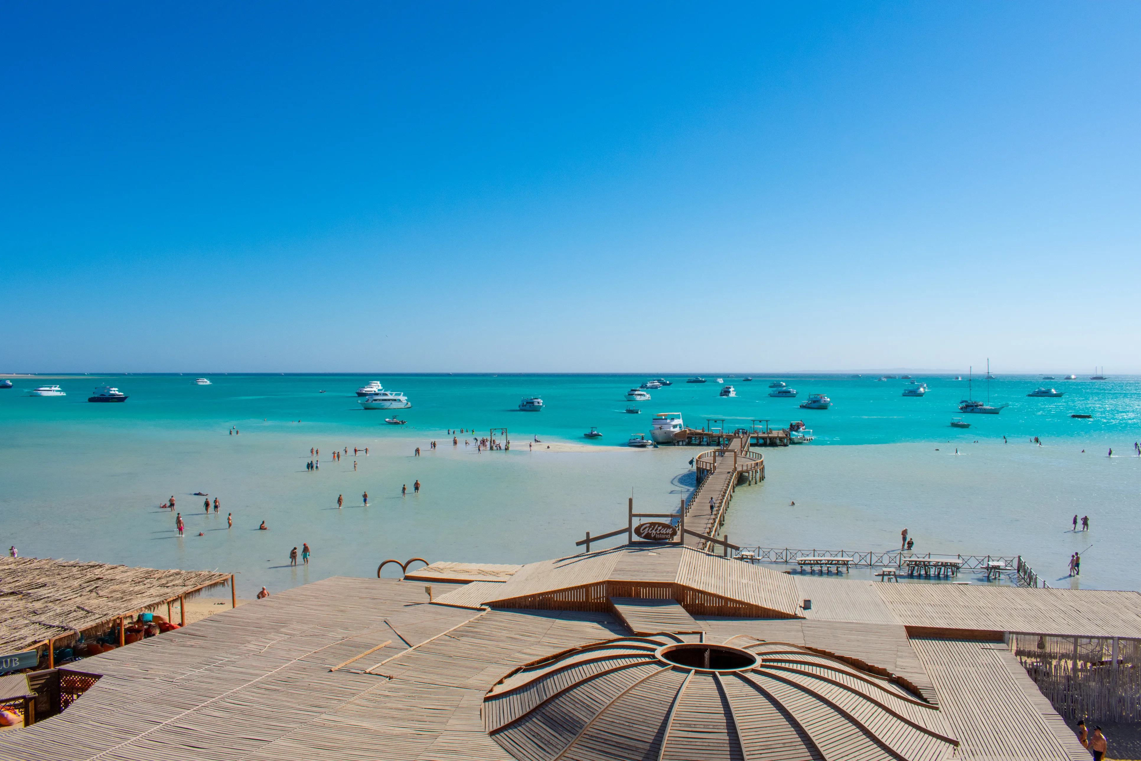 Hurghada: Orange Island & Dolphin Watching Snorkeling Trip