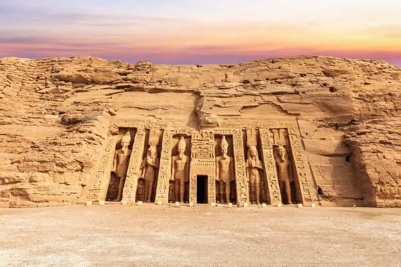 From Hurghada: Two-Day Private Tour of Luxor and Abu Simbel
